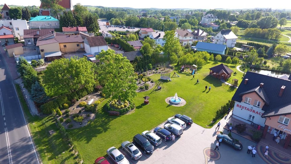 Neighbourhood, Bird's eye view, City view, Garden view, Street view, Area and facilities