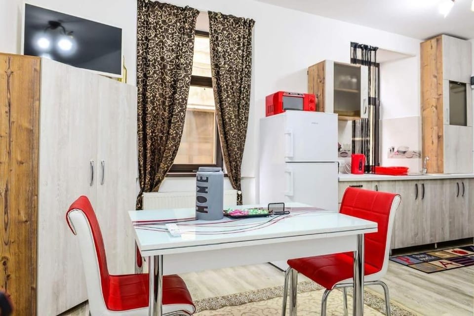 Mary Apartment Old Town Apartment in Brasov