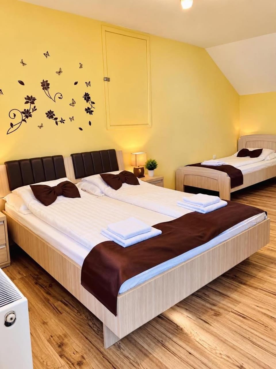 Bársony Vendéglő és Panzió Bed and Breakfast in Hungary
