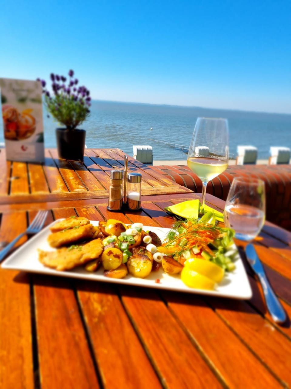 Food and drinks, Food, Lunch, Dinner, Drinks