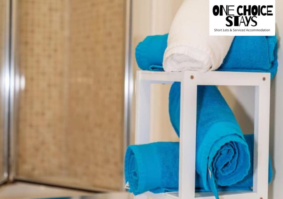 Cosy 2 bedroom apartment by One Choice Stays Serviced Accommodation Birmingham - City Centre - Wifi Apartment in Birmingham
