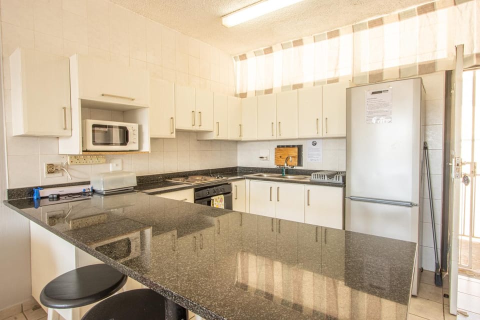 Kitchen or kitchenette, minibar, pet friendly, stove, toaster