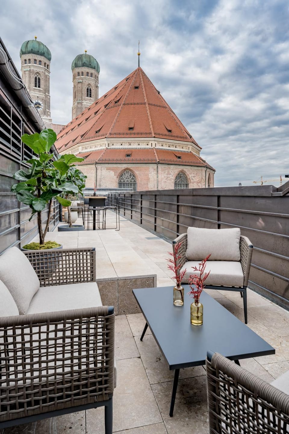 Nearby landmark, Balcony/Terrace