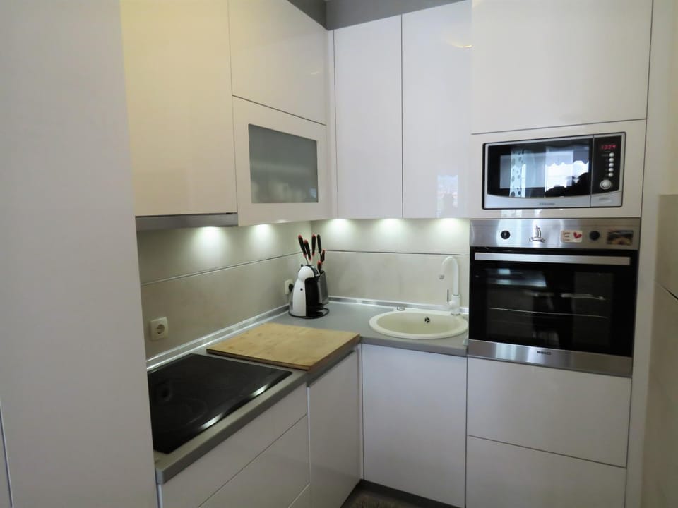 Kitchen or kitchenette, Decorative detail