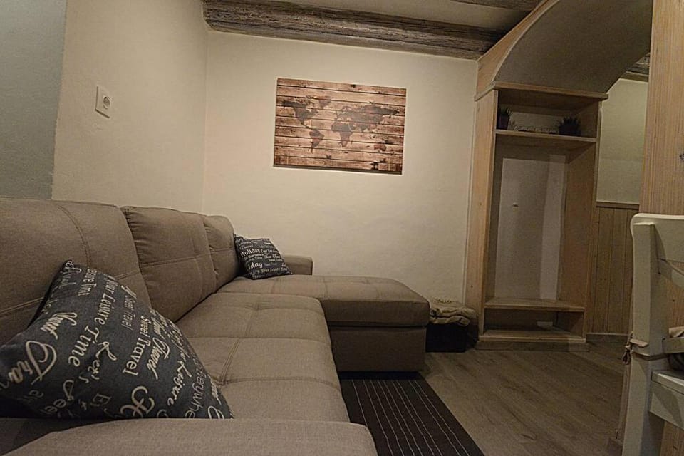 Cosy little modern-rustic apartment in Corfu center. Apartment in Corfu