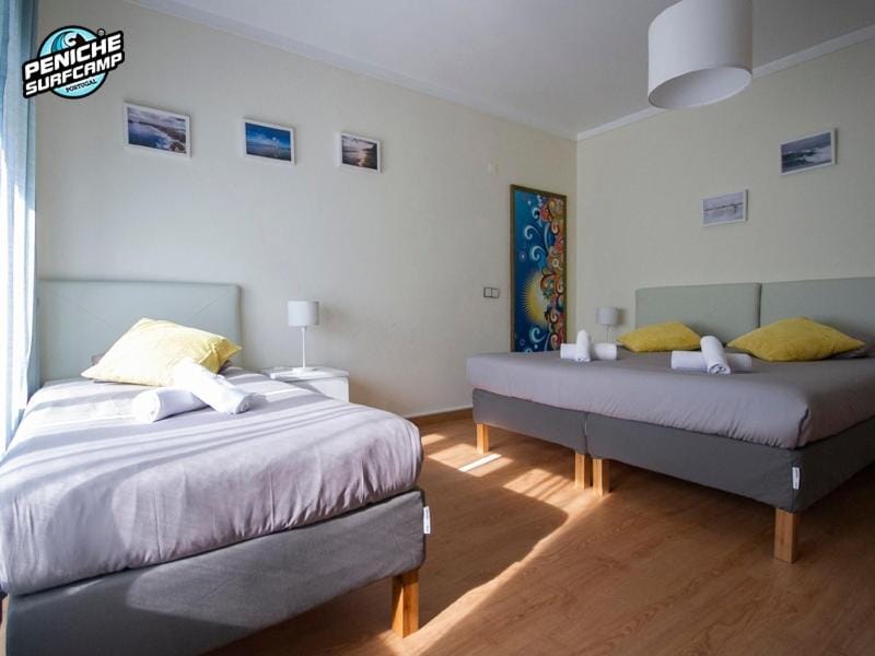 Beach Avenue Apartment Bed and Breakfast in Peniche