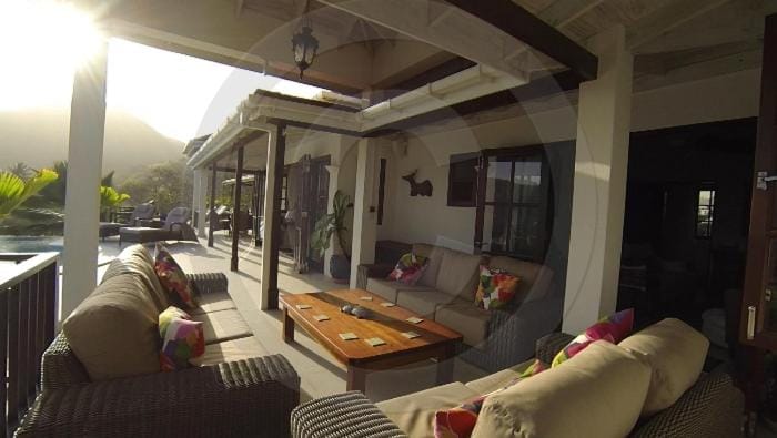 IJEOMA HOUSE Apartment in Caribbean