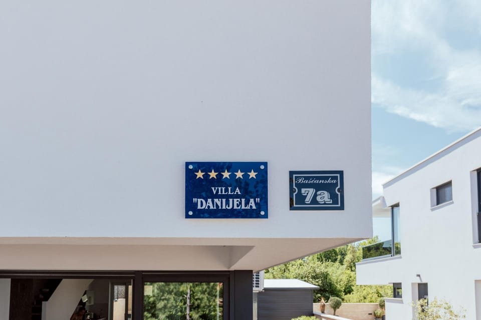 Logo/Certificate/Sign