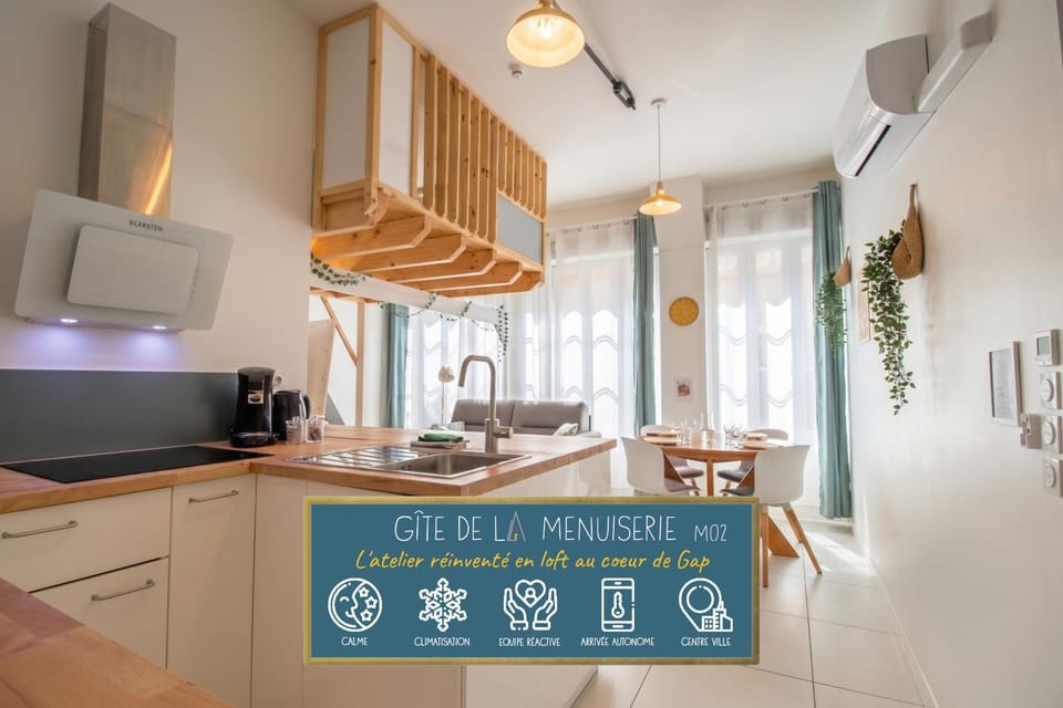 Living room, Text overlay, kitchen
