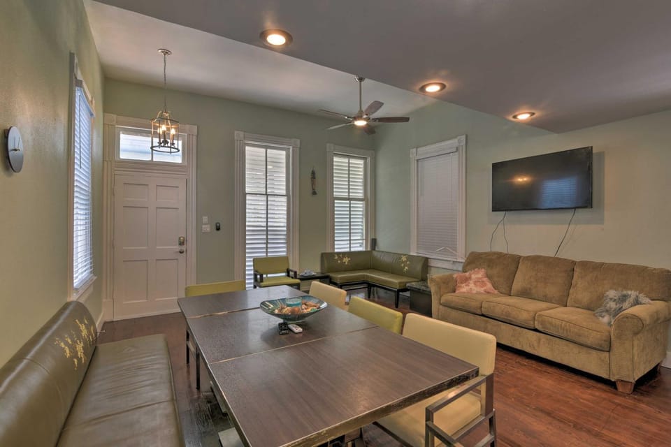 Home w/ Patio & Grill: 2 Mi to Galveston Seawall! House in Galveston Island