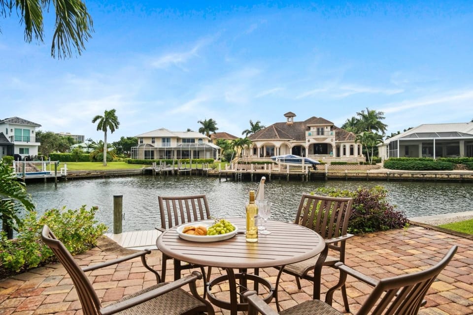 Manatee Manor House in Marco Island
