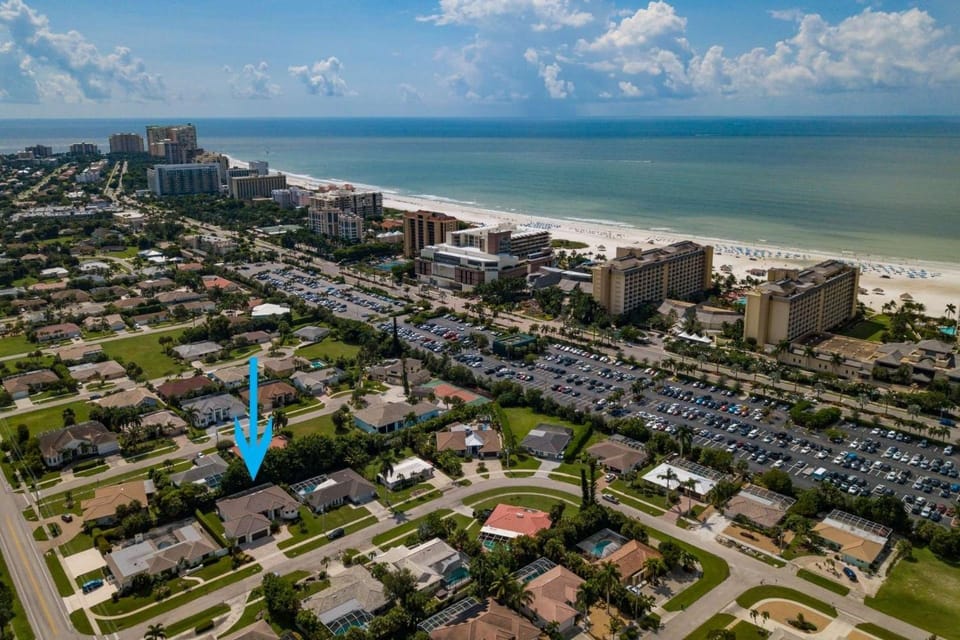 The Pink Flamingo House in Marco Island