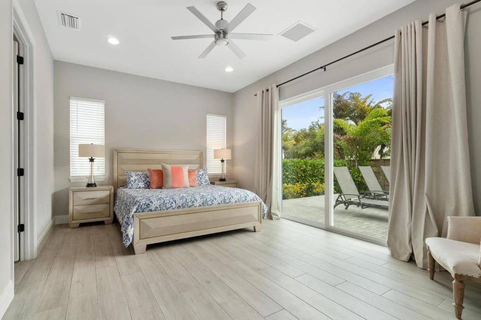 445 S. Heathwood House in Marco Island