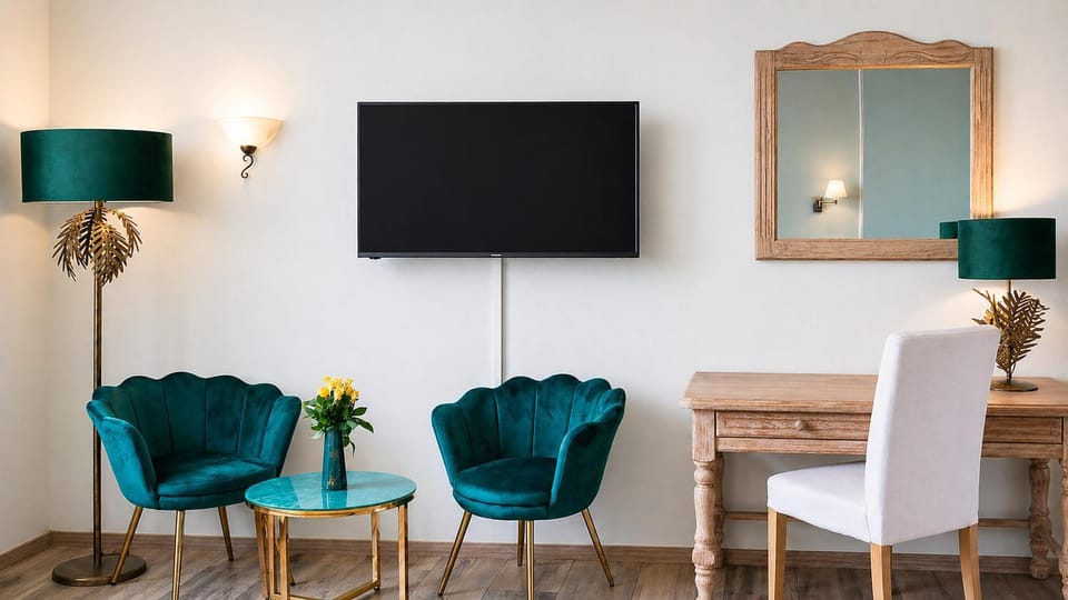 TV and multimedia, Photo of the whole room, Seating area