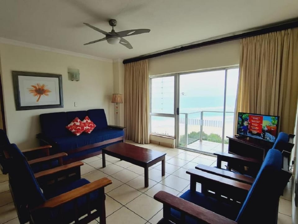 Living room, Sea view, fireplace