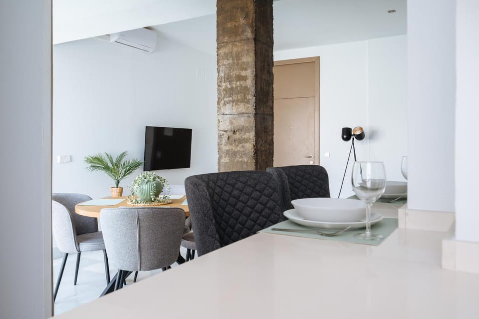 Living room, Dining area