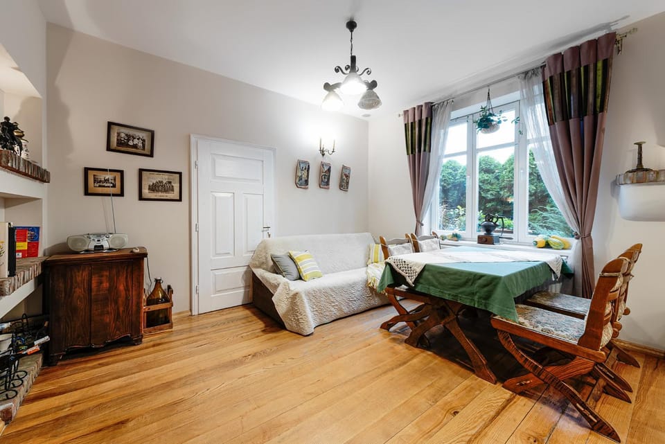 Gostynin Garden Apartment II Apartment in Masovian Voivodeship