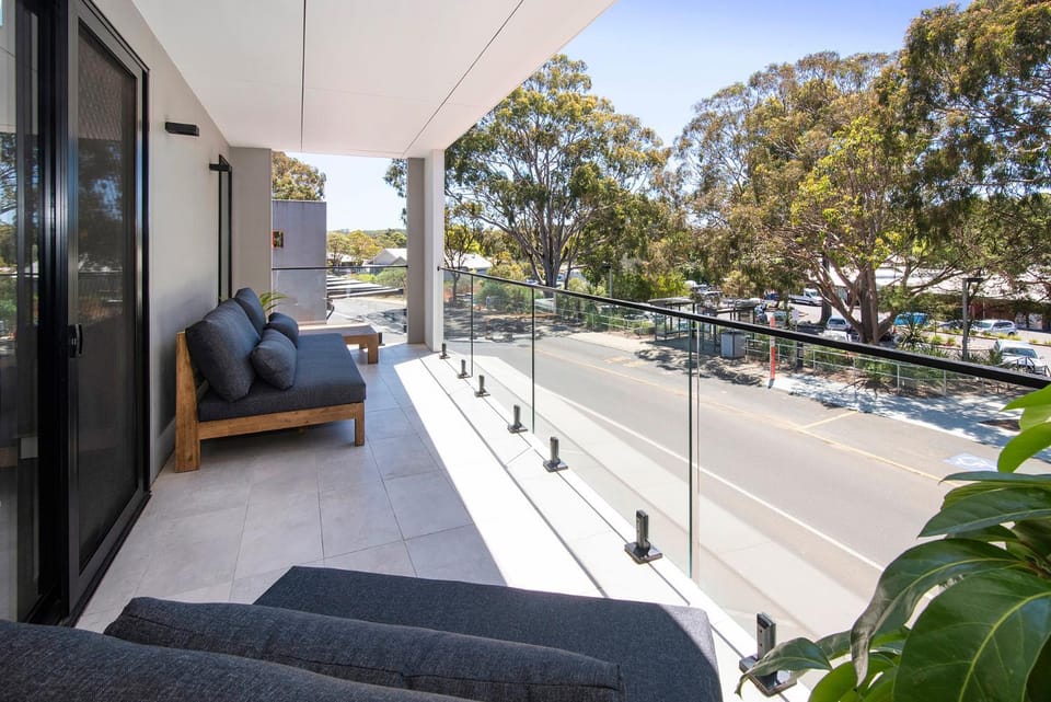 Balcony/Terrace, City view, Street view