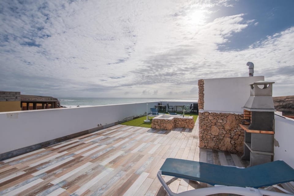 BBQ facilities, Balcony/Terrace, Sea view