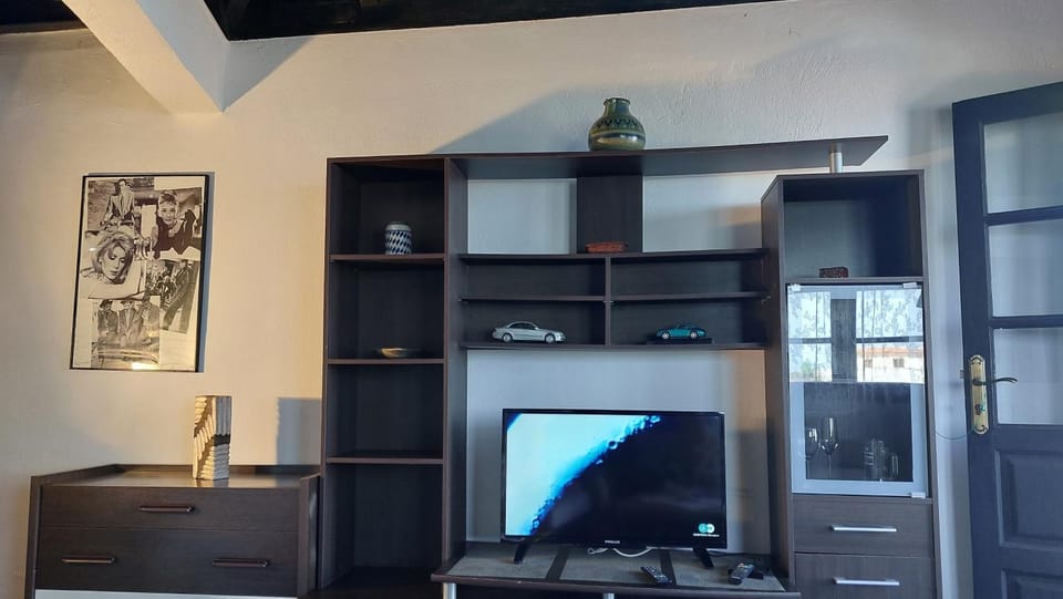 Moderne Ferienwohnung mit privatem Balkon sowie Meer- und Gebirgsblick Apartment in Icod de los Vinos