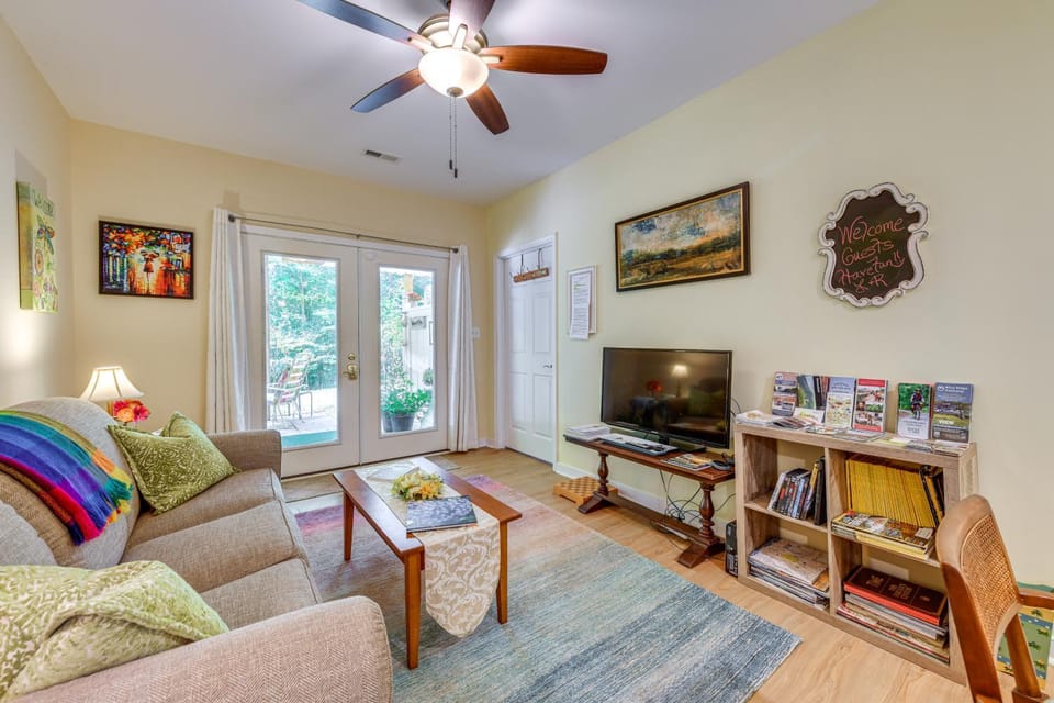 Charming Charlottesville Apt w/ Outdoor Space! House in Shenandoah Valley