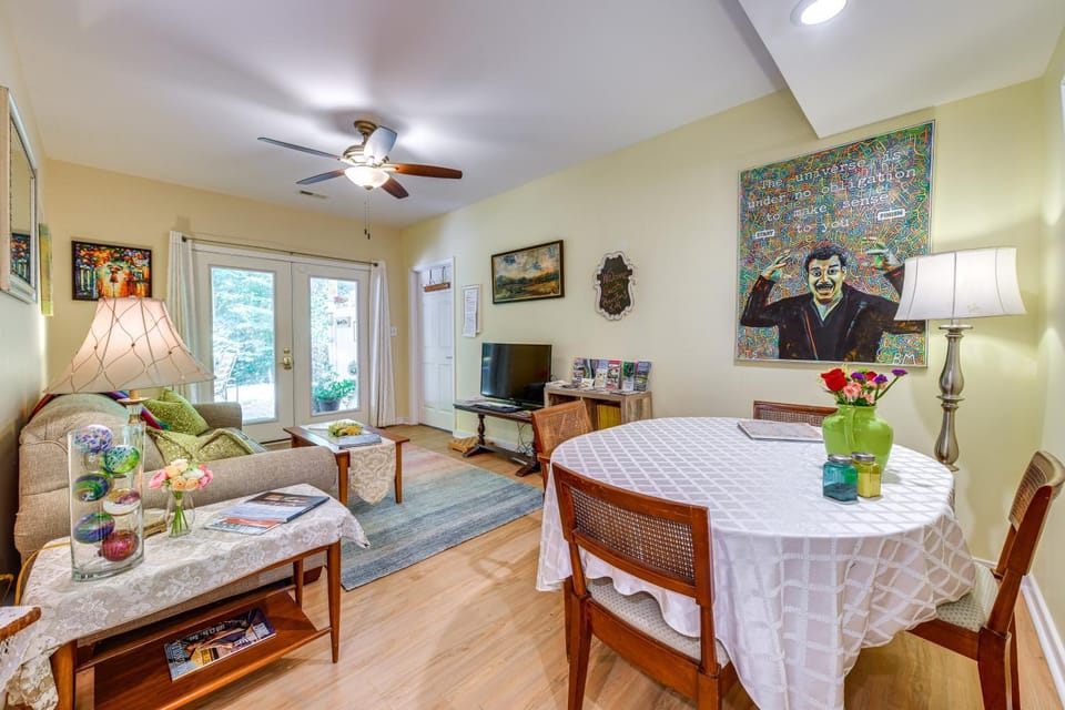 Charming Charlottesville Apt w/ Outdoor Space! House in Shenandoah Valley