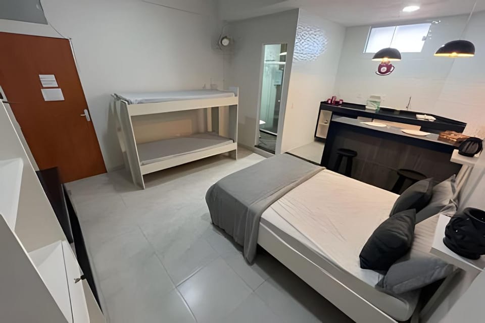 Central Praias I, Bela Suíte 201 com ar condici... Apartment in Cabo Frio