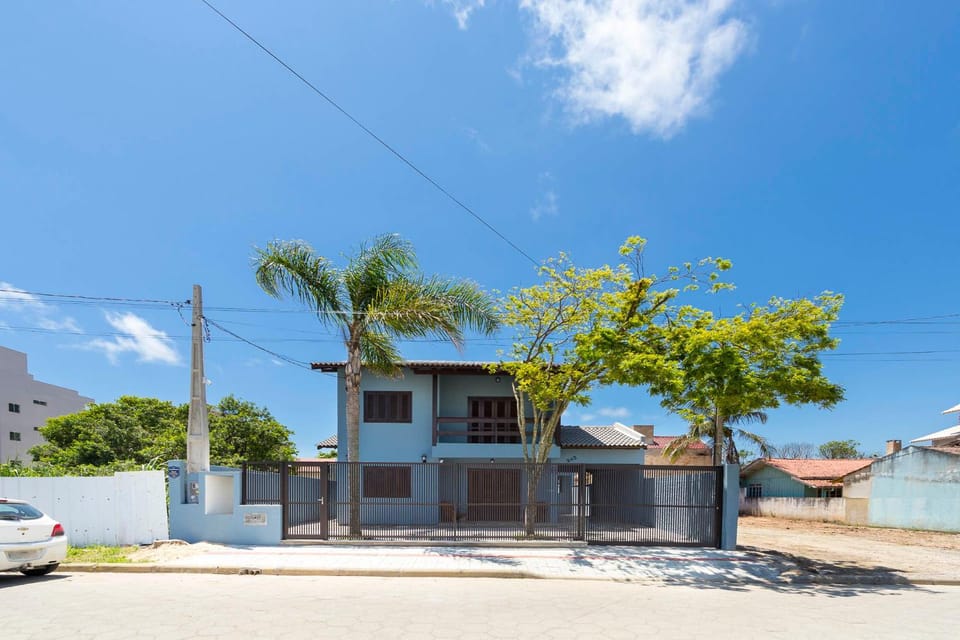Casa Patta - 05 dormitórios, com piscina. House in Bombinhas