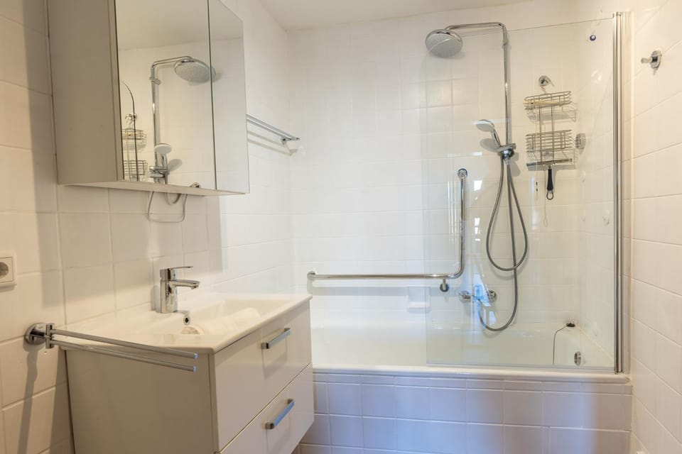 Shower, Bathroom, Bath