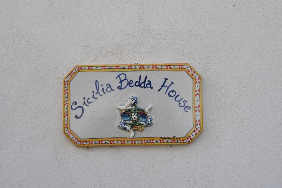 Property logo or sign
