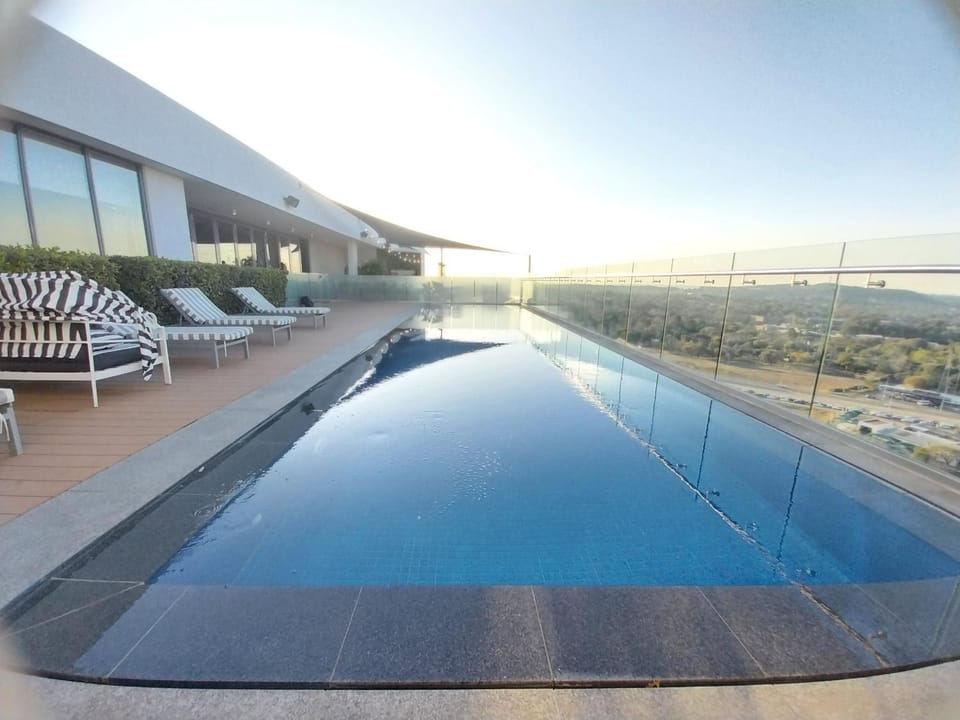 Pool view, Swimming pool