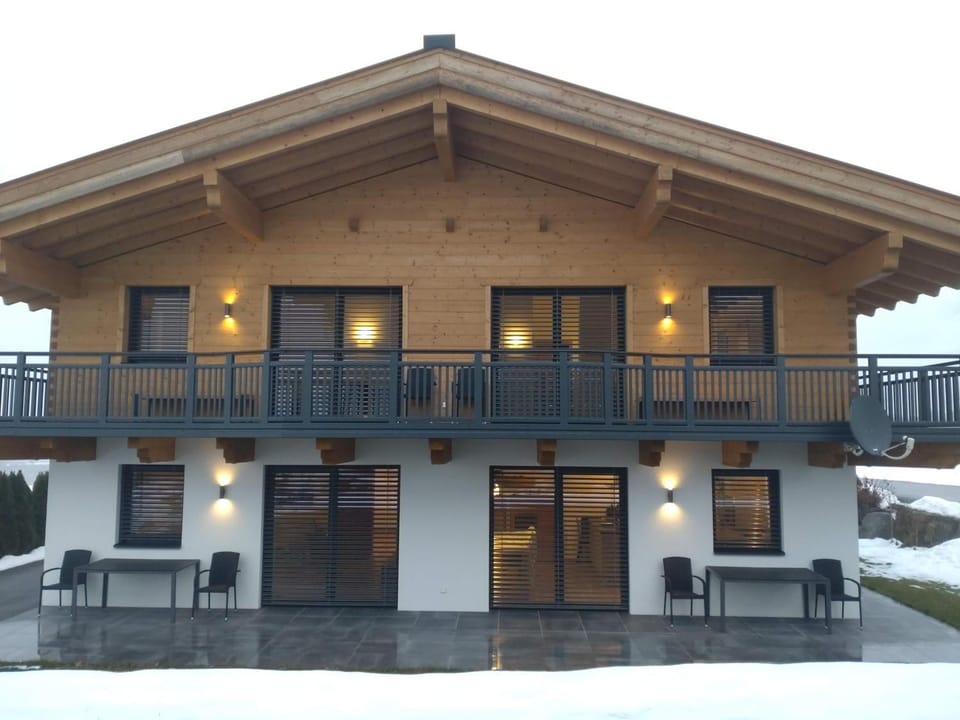 Property building, Balcony/Terrace