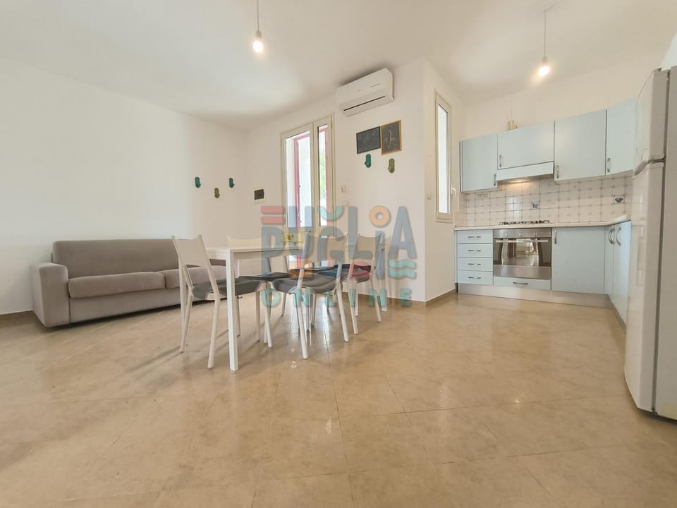Kitchen or kitchenette, Living room, Seating area, Dining area, dishwasher, oven, pet friendly, stove, kitchen