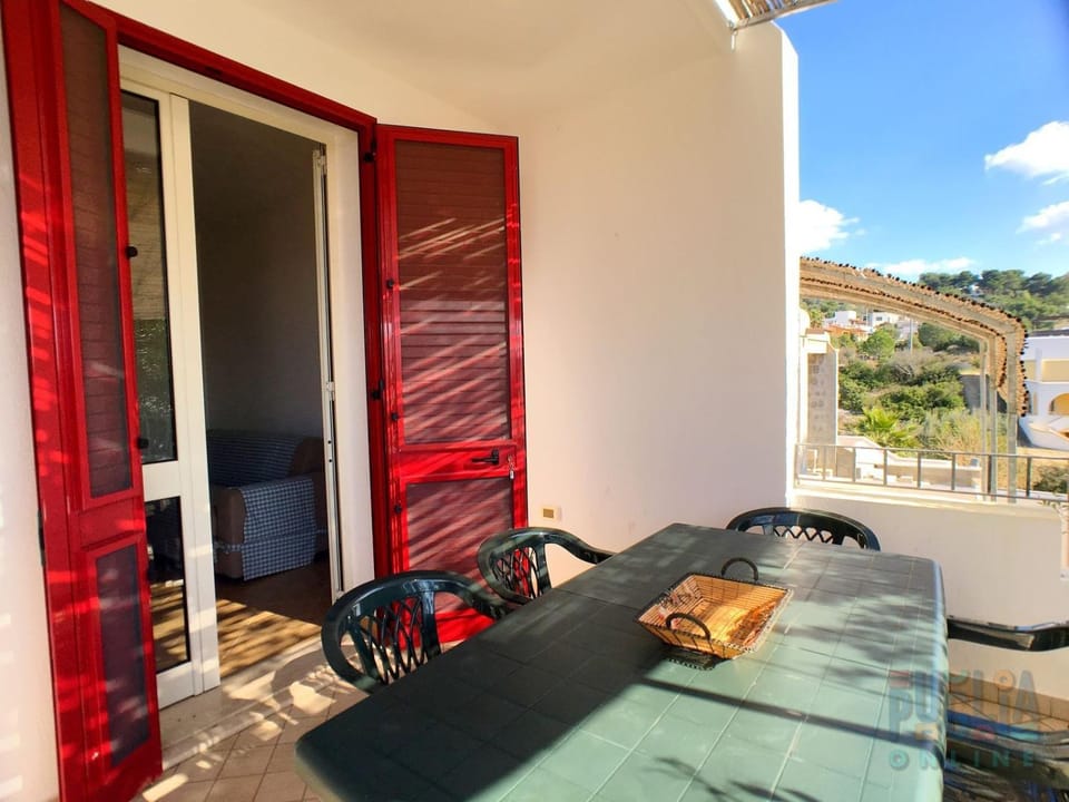 Property building, Patio, Day, View (from property/room), Balcony/Terrace, Living room, Seating area, Dining area