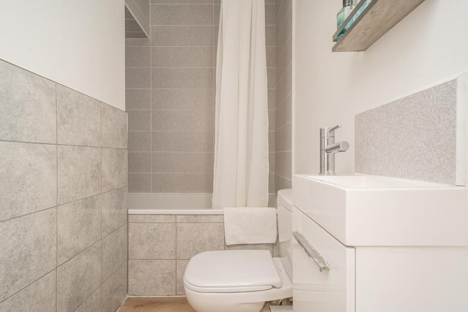 Cosy Flat in Historic Old Town - Pass the Keys Apartment in Edinburgh