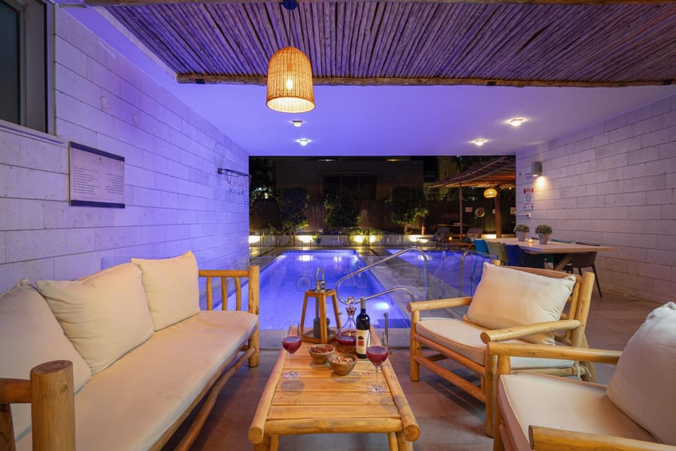 Seating area, Swimming pool