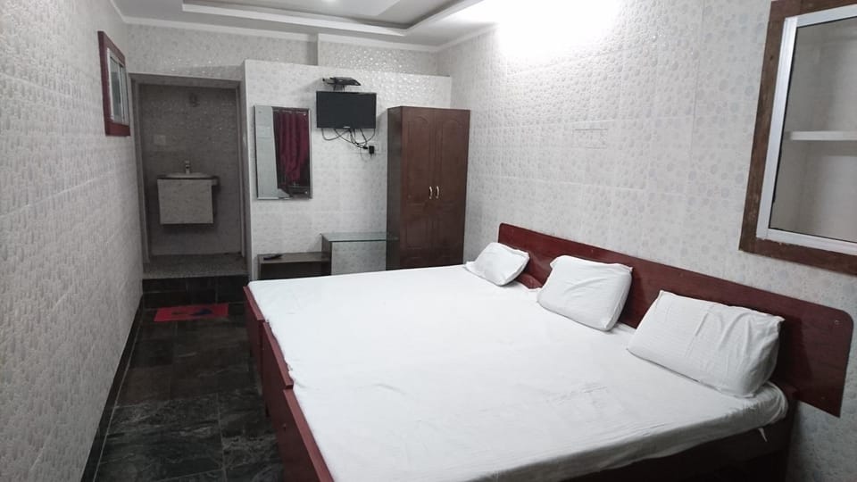 Bed, Photo of the whole room