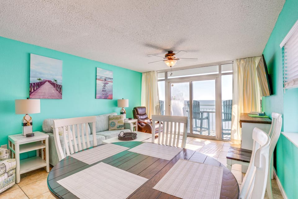 Myrtle Beachfront Bliss: Pools, Views & SkyWheel! House in Myrtle Beach