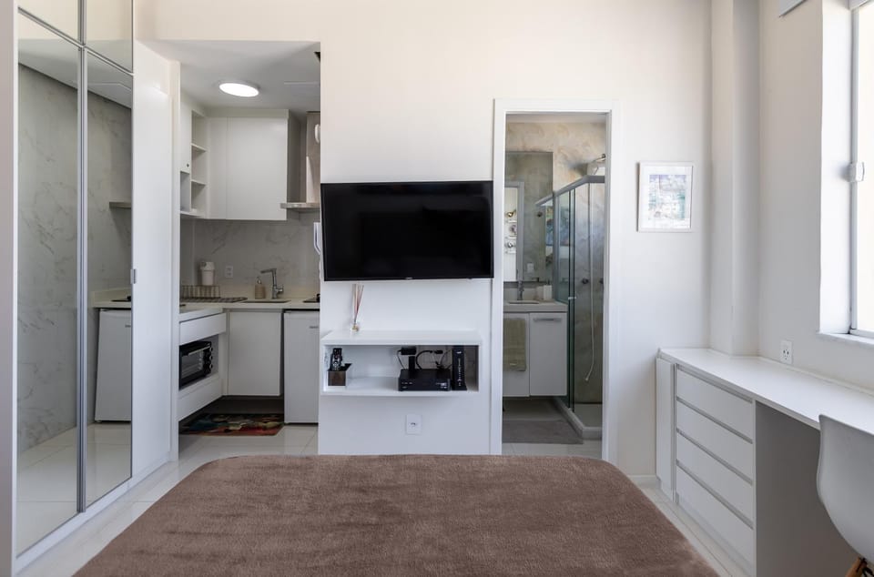 TV and multimedia, Kitchen or kitchenette, Photo of the whole room