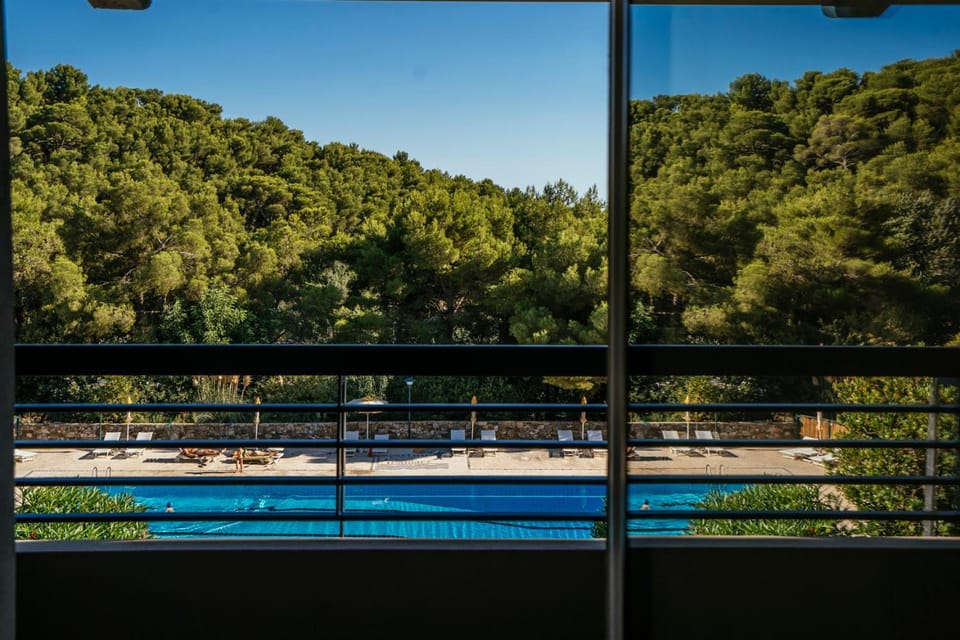 View (from property/room), Balcony/Terrace, Pool view