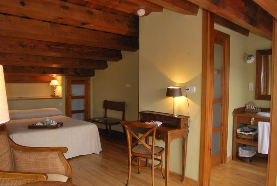 Bed, Balcony/Terrace, Bedroom