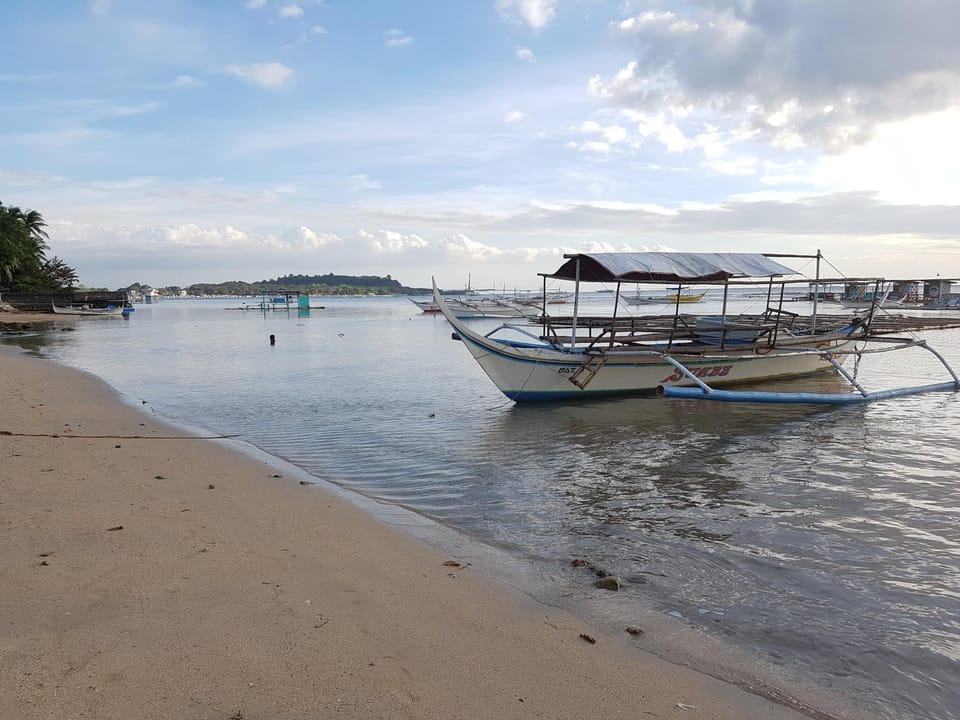 R&;S Restplace Resort Bed and Breakfast in Calabarzon