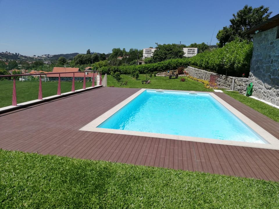 Quinta do Ovelheiro House in Guimaraes