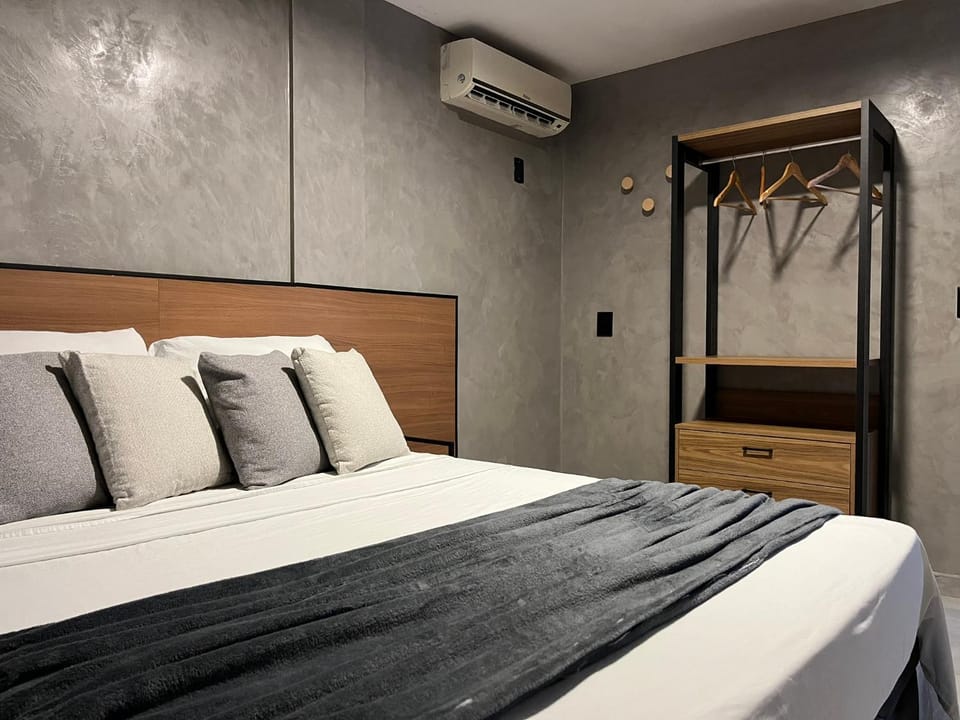 Bed, Photo of the whole room, air conditioner