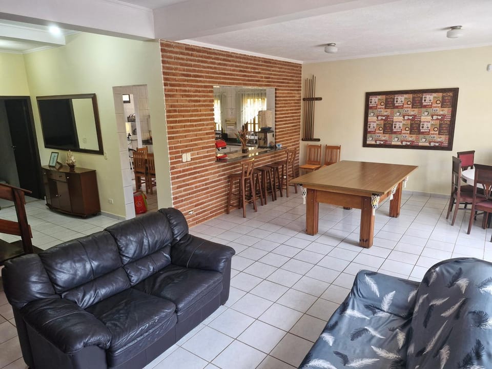 Casa na praia do Indaia piscina, bilhar, 5 quartos e vista House in Bertioga