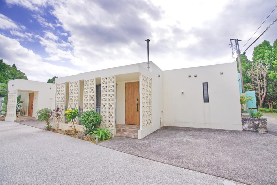 Property building, Day