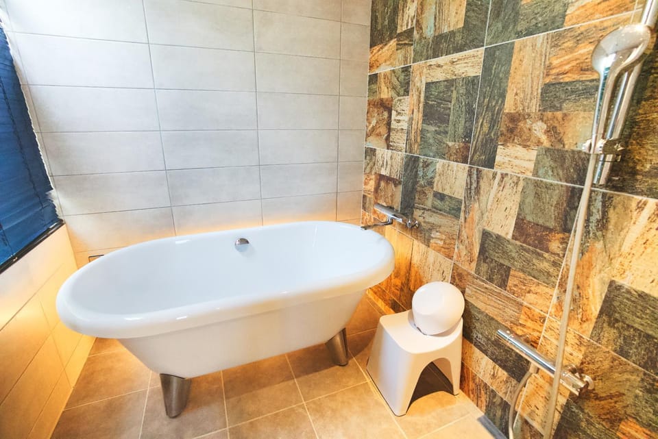 Shower, Bathroom, Bath
