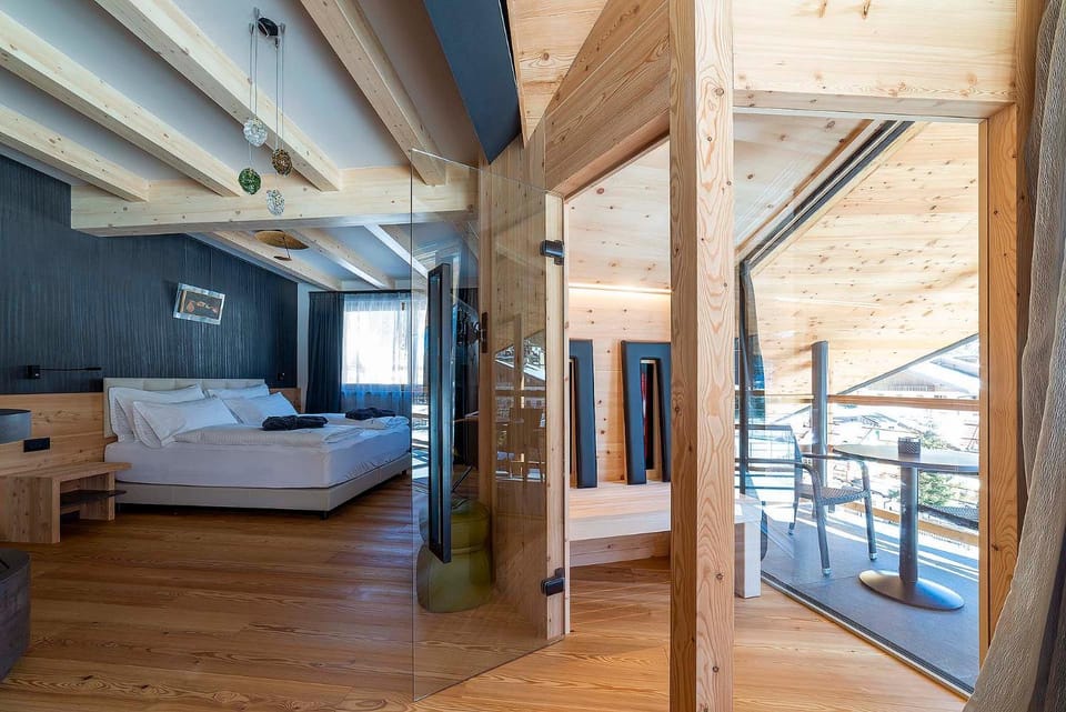 Bed, Sauna, Balcony/Terrace, Photo of the whole room, Bedroom, wardrobe
