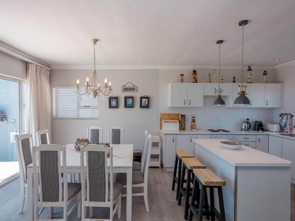 Property building, Dining area