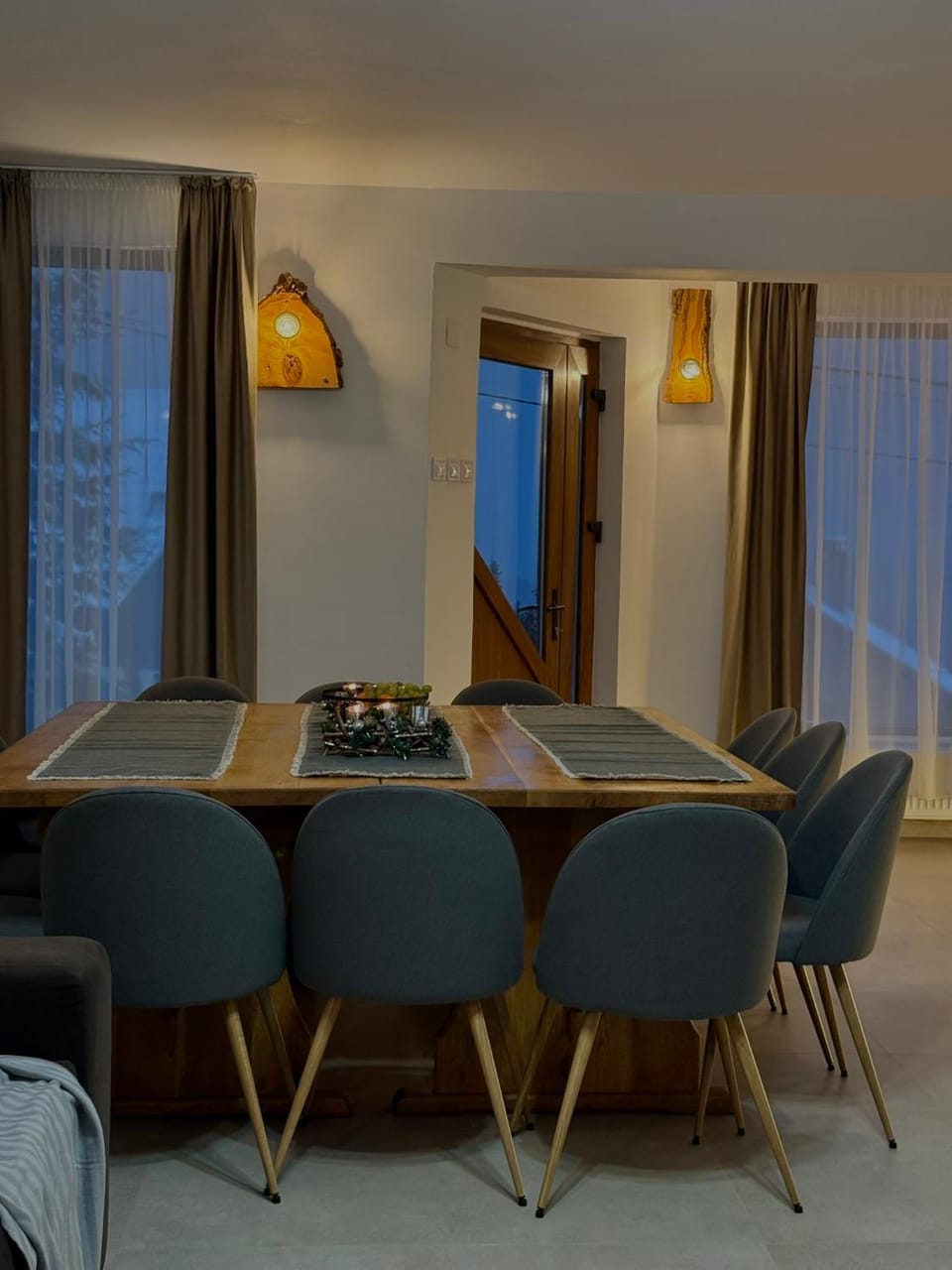 Living room, Dining area
